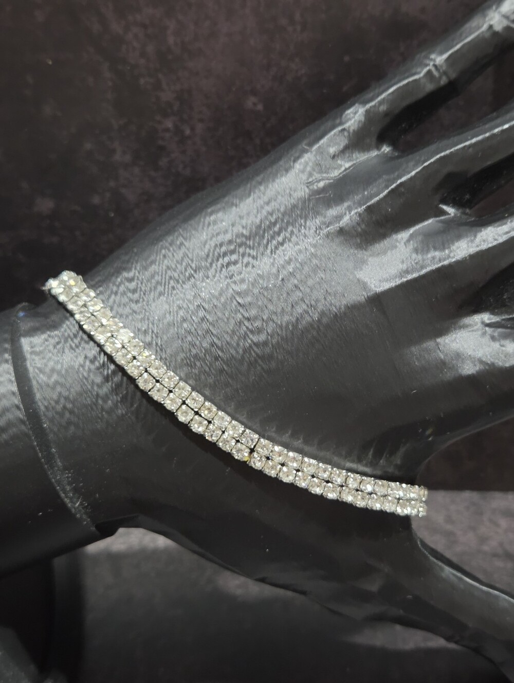 Rhinestone Stretch Bracelets Silver Or Gold - Picture 5 of 5